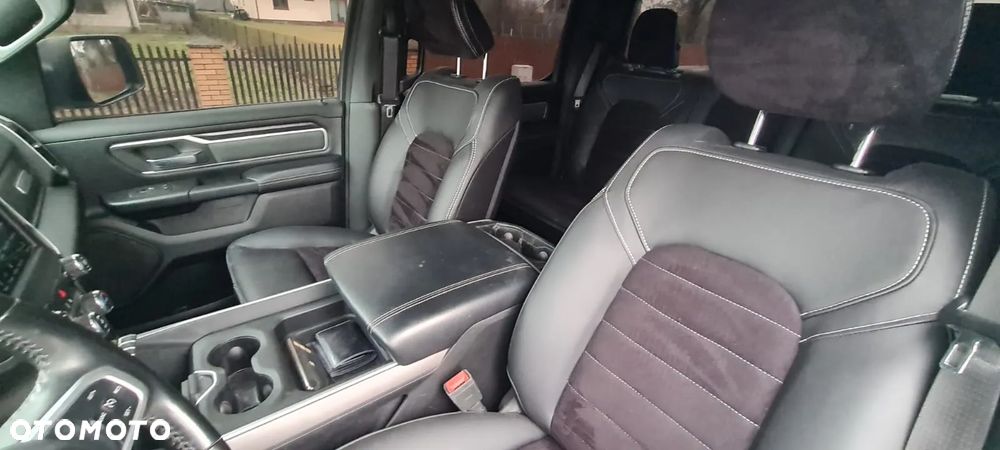 RAM 1500 Crew Cab MB Sport - 18