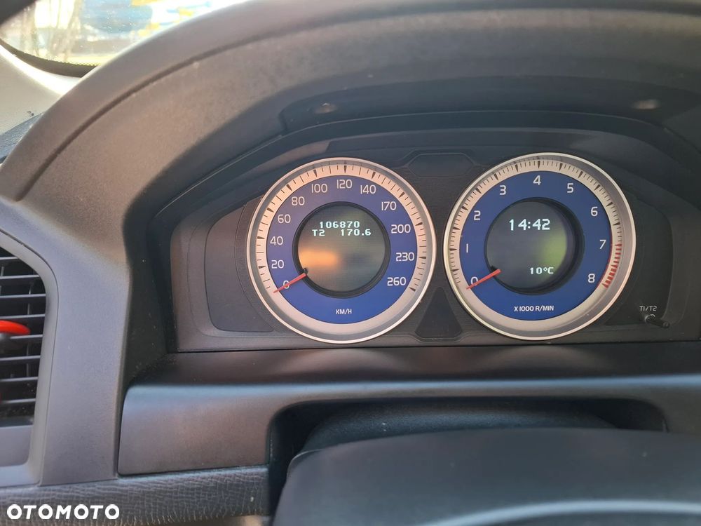 Volvo XC 60 3.2 AWD RDesign - 14