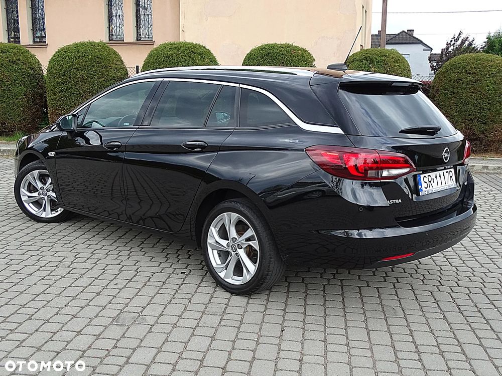 Opel Astra 1.6 CDTI Elite S&S - 20