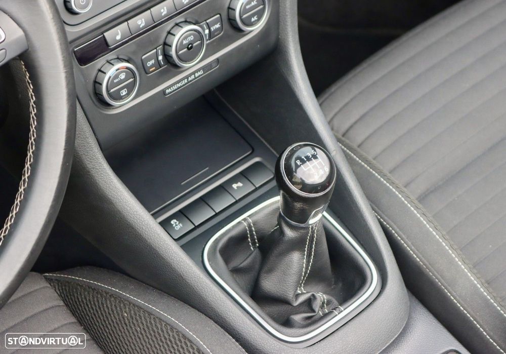 VW Golf Cabriolet - 21