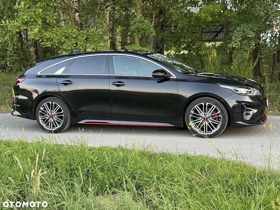 Kia ProCeed 1.6 T-GDI DCT7 OPF GT - 17
