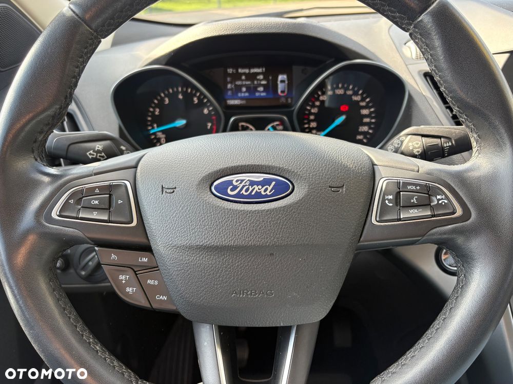 Ford Kuga 1.5 EcoBoost 2x4 Titanium - 26