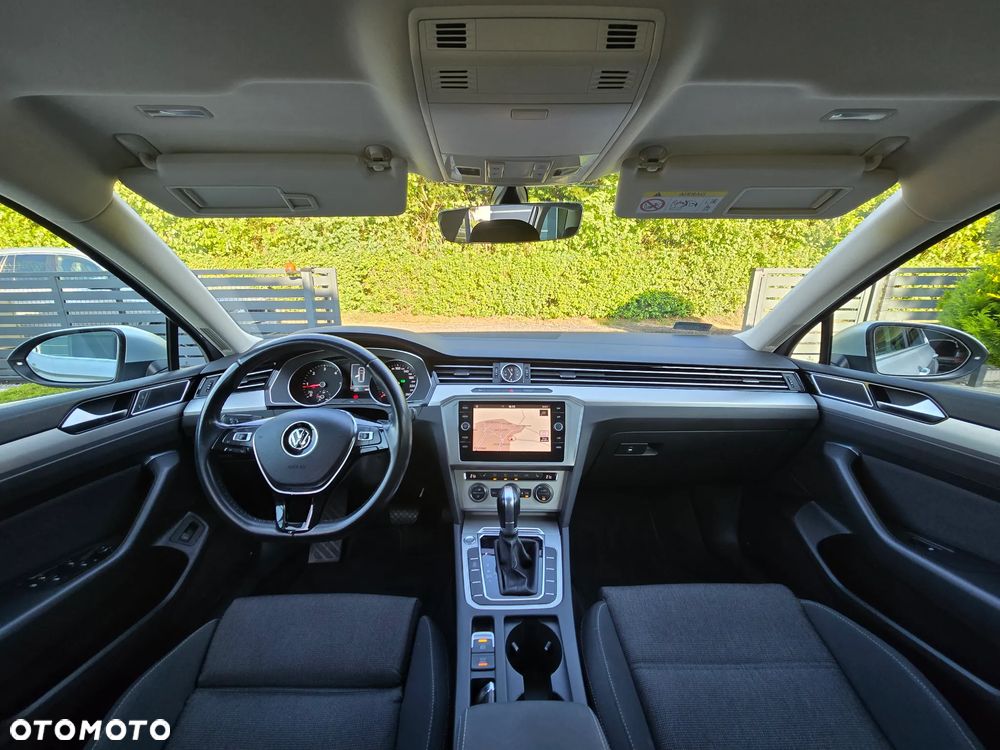 Volkswagen Passat 2.0 TDI (BlueMotion Technology) DSG Comfortline - 8