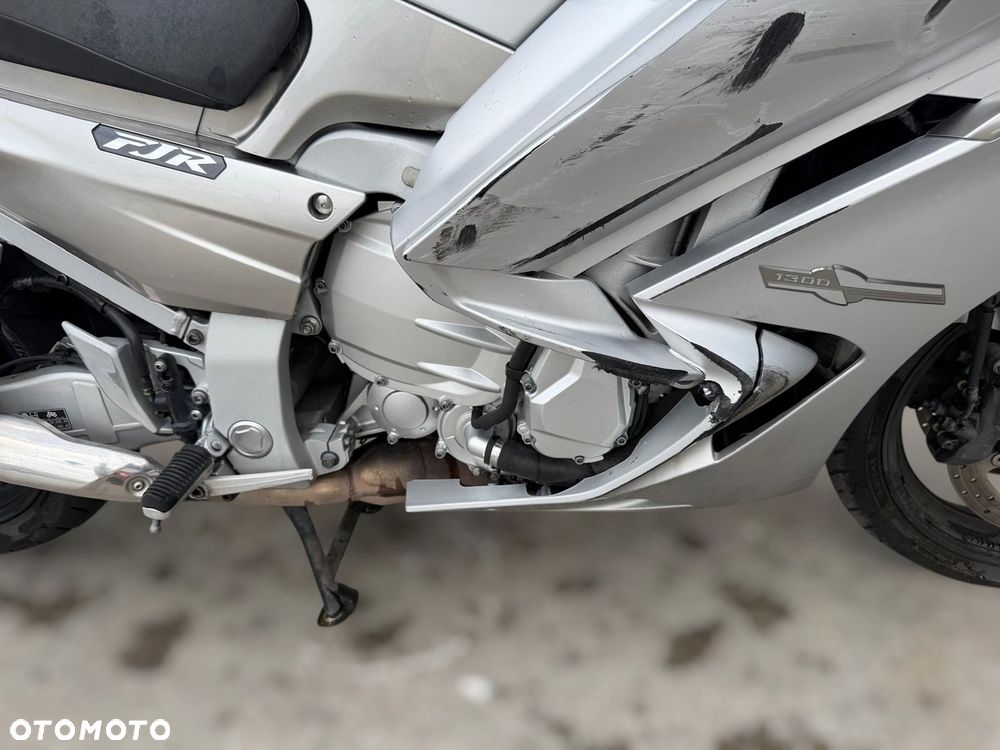Yamaha FJR - 7