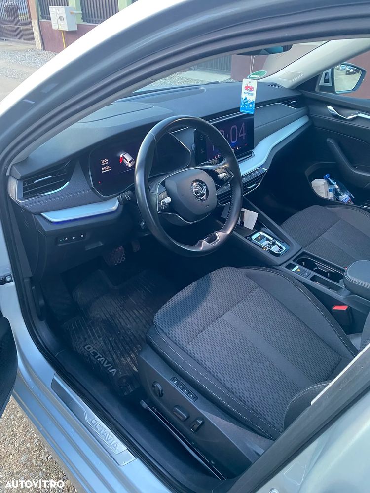 Skoda Octavia 1.4 TSI DSG Style - 2