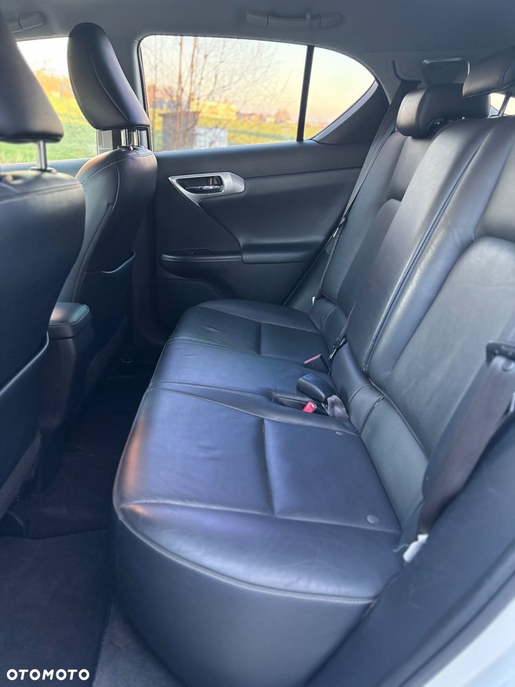 Lexus CT 200h Prestige - 22