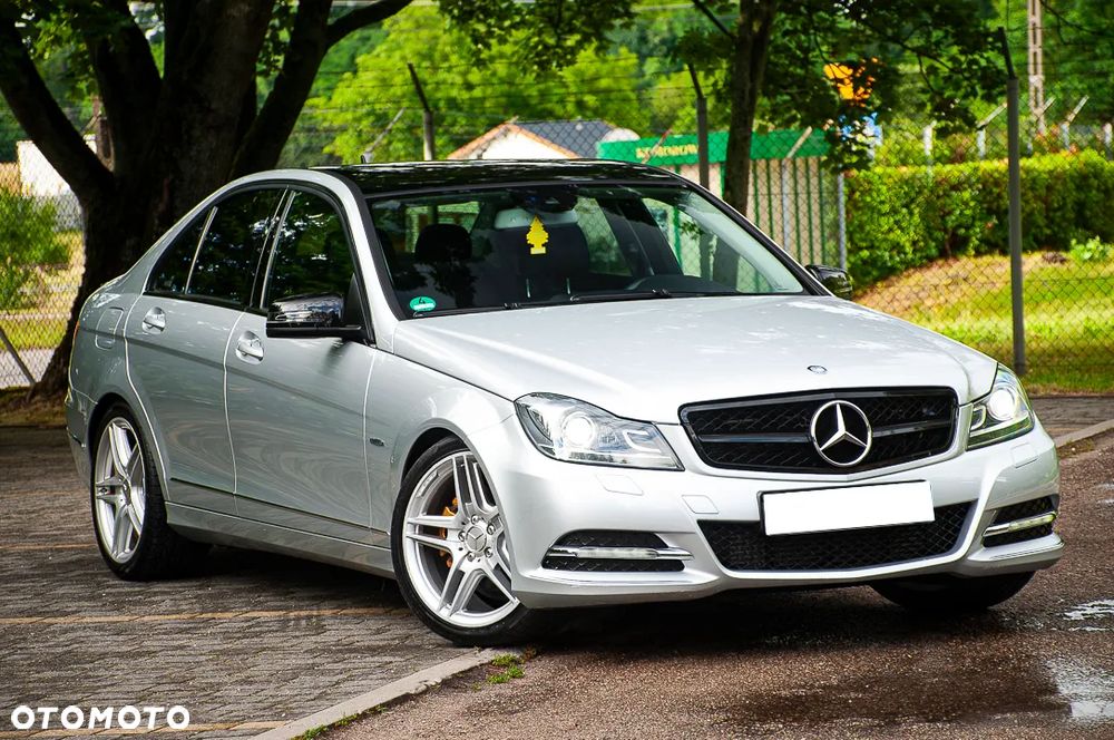 Mercedes-Benz Klasa C 250 CGI BlueEff Avantgarde - 8