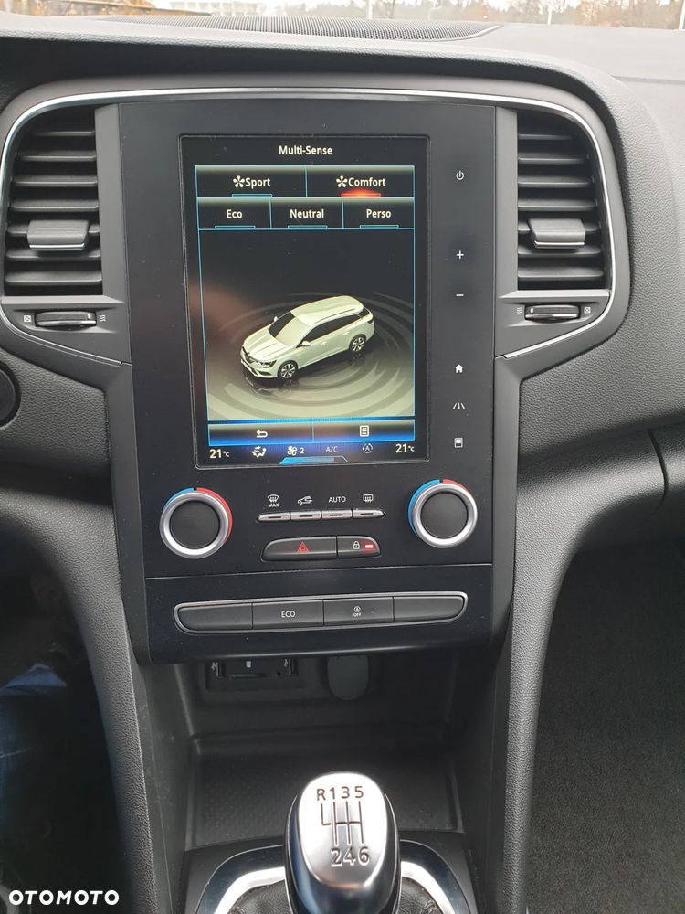 Renault Megane ENERGY TCe 130 Start & Stop Paris Business - 18