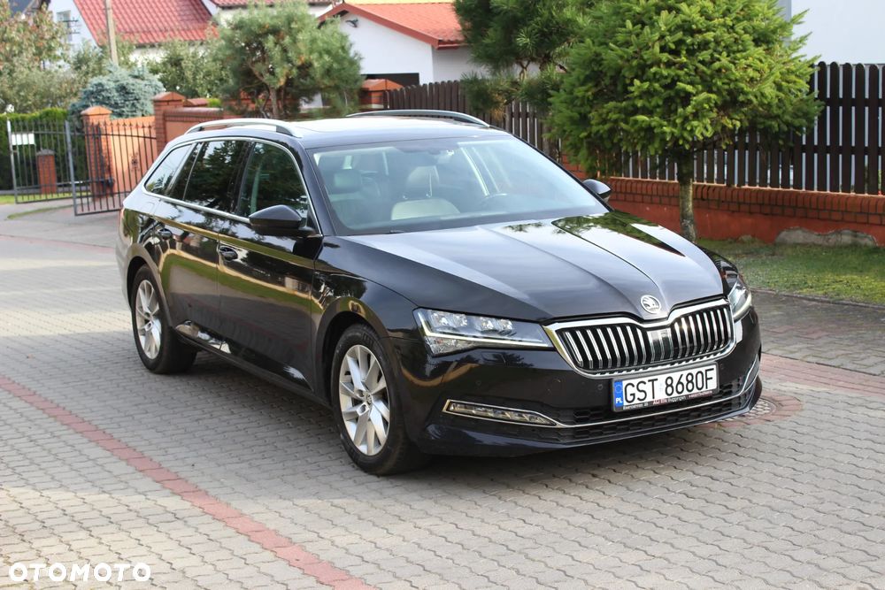 Skoda Superb 2.0 TDI DSG Premium Edition - 3