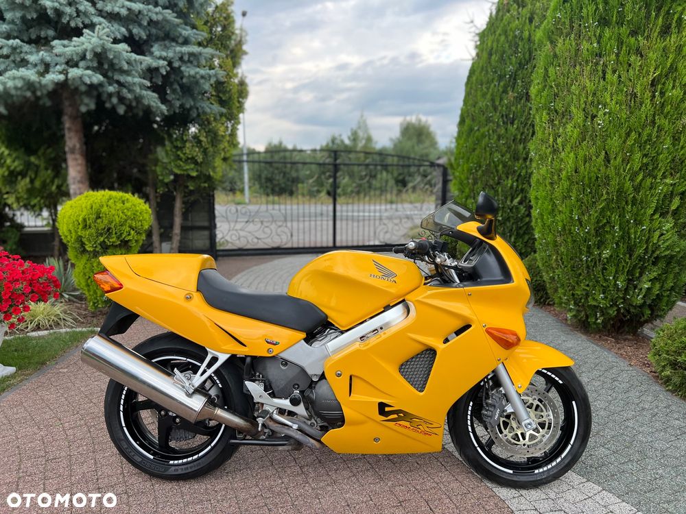 Honda VFR - 6