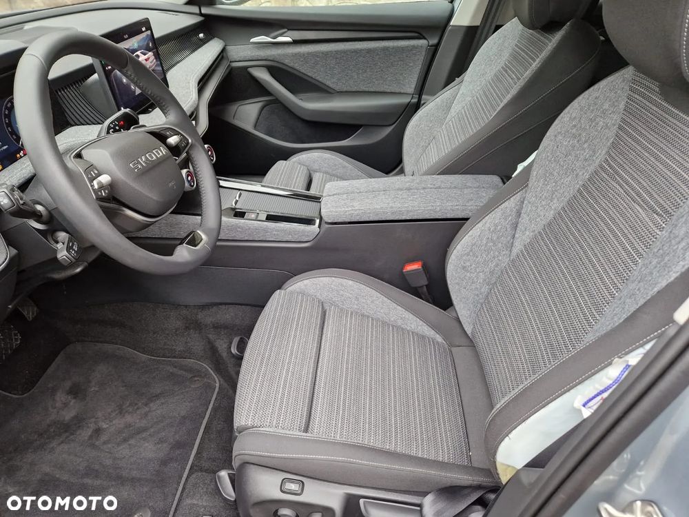 Skoda Superb 2.0 TSI Selection DSG - 15