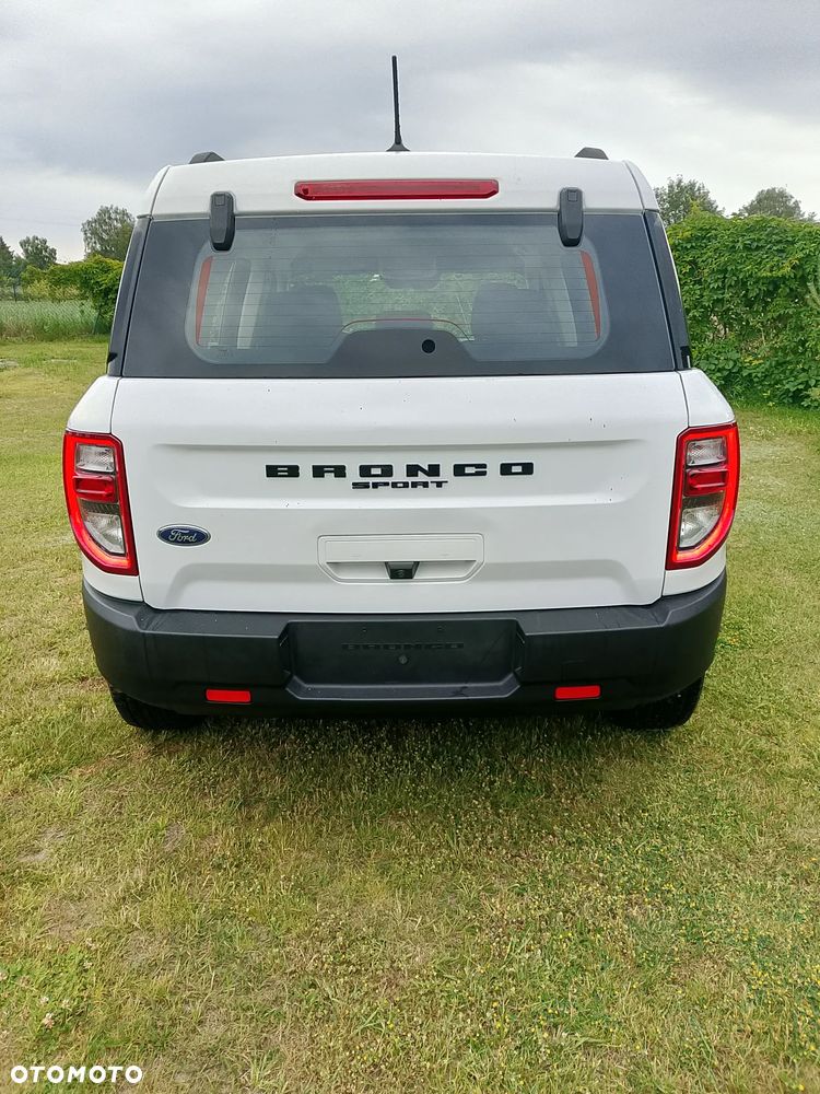 Ford Bronco - 6