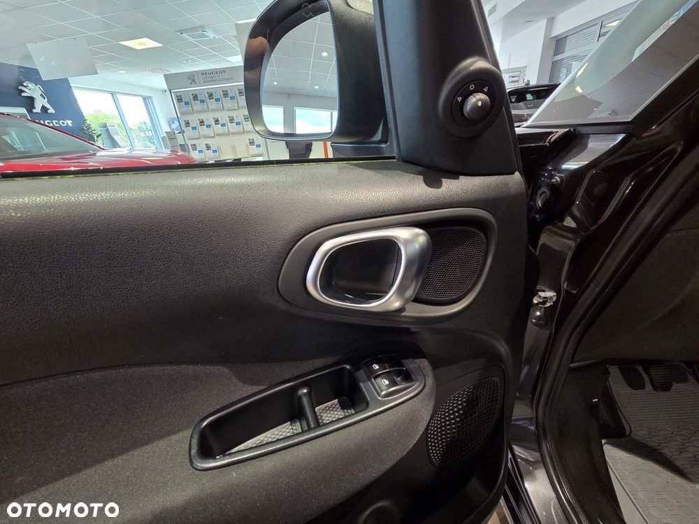 Fiat 500L 1.4 16V Urban - 12