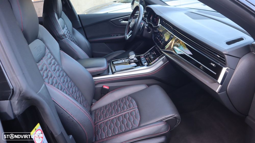 Audi RS Q8 4.0 TFSI quattro Tiptronic - 28