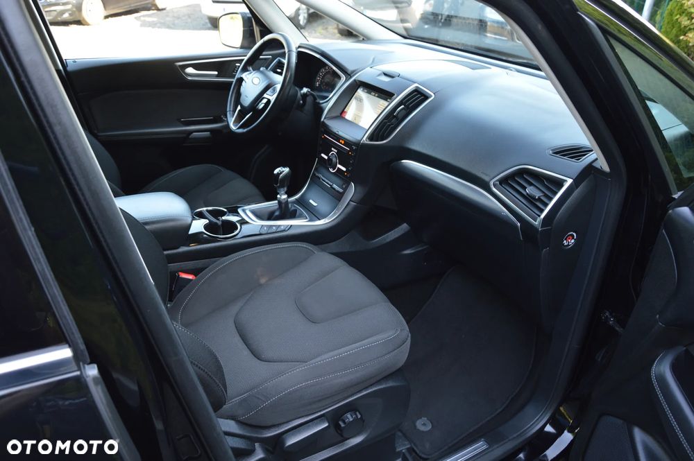 Ford S-Max - 8