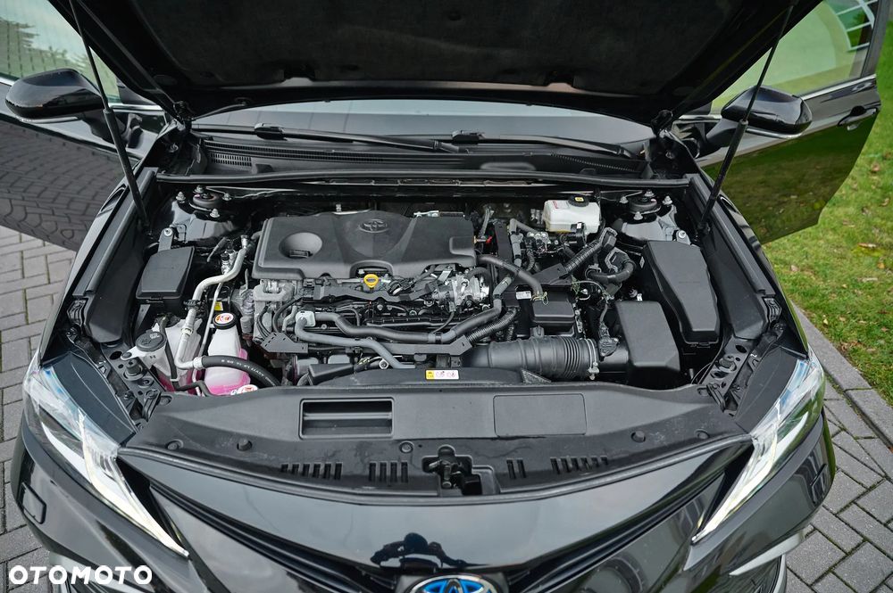Toyota Camry 2.5 Hybrid Executive CVT - 28