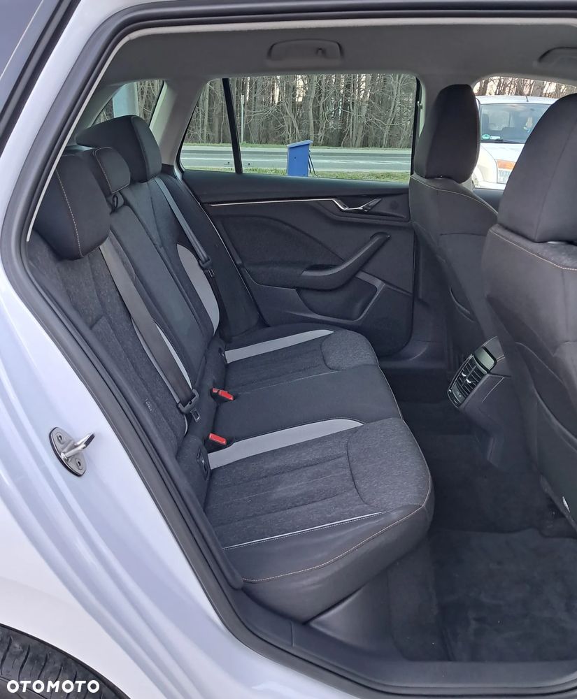 Skoda Kamiq 1.5 TSI DSG Style - 12