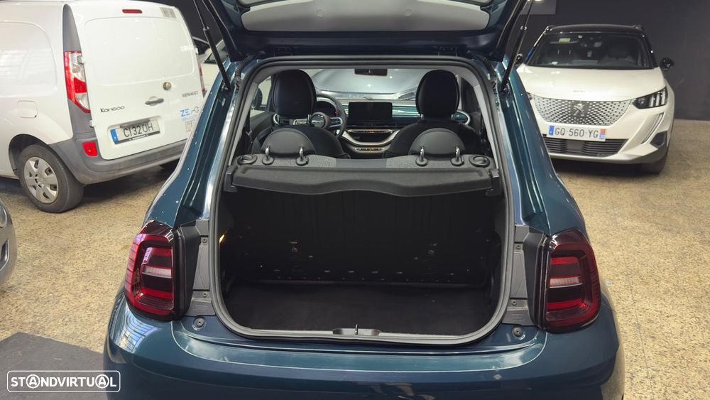 Fiat 500e 3 + 1 42kWh Icon - 49