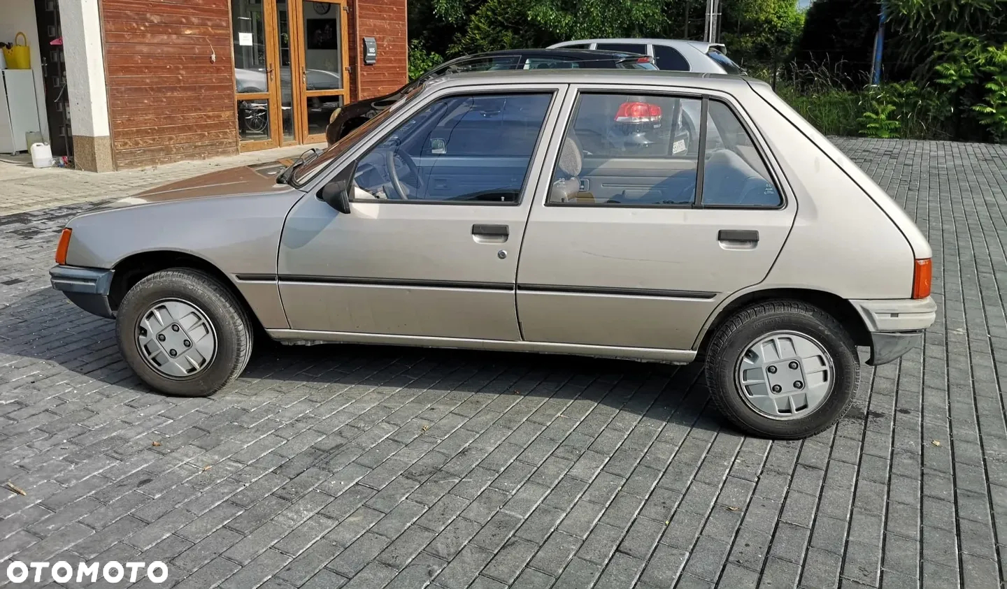 Peugeot 205 1.1 GL - 4