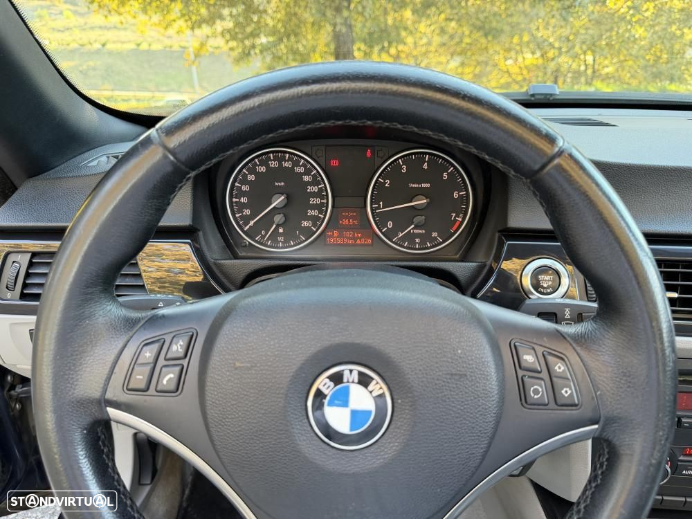 BMW 320 i Cabrio - 20