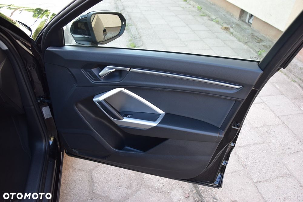Audi Q3 Sportback - 29