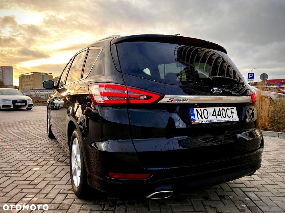 Ford S-Max 2.0 EcoBlue Titanium - 4