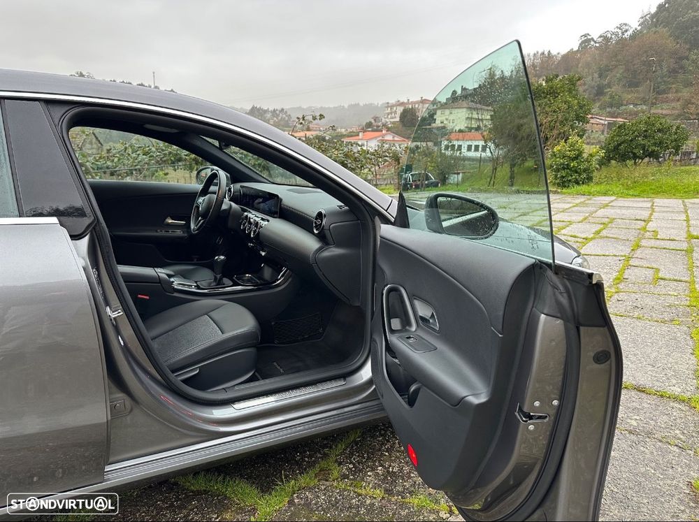 Mercedes-Benz CLA 180 d Shooting Brake - 30