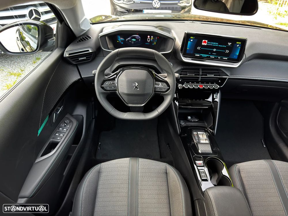 Peugeot e-208 Allure - 16