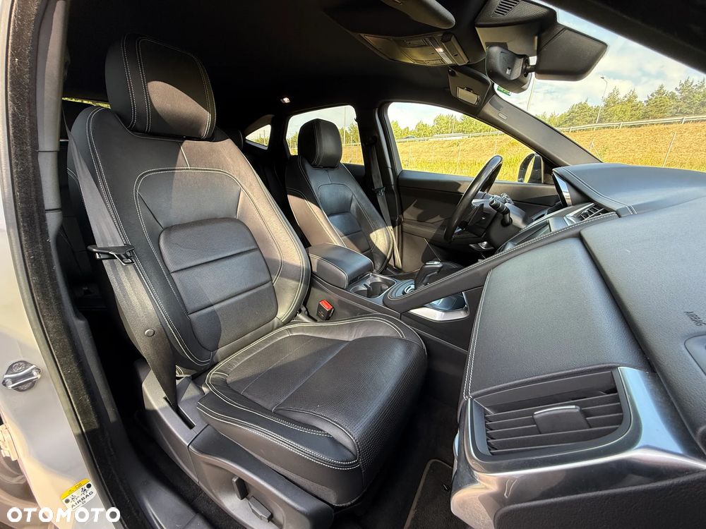 Jaguar E-Pace D150 AWD R-Dynamic - 13