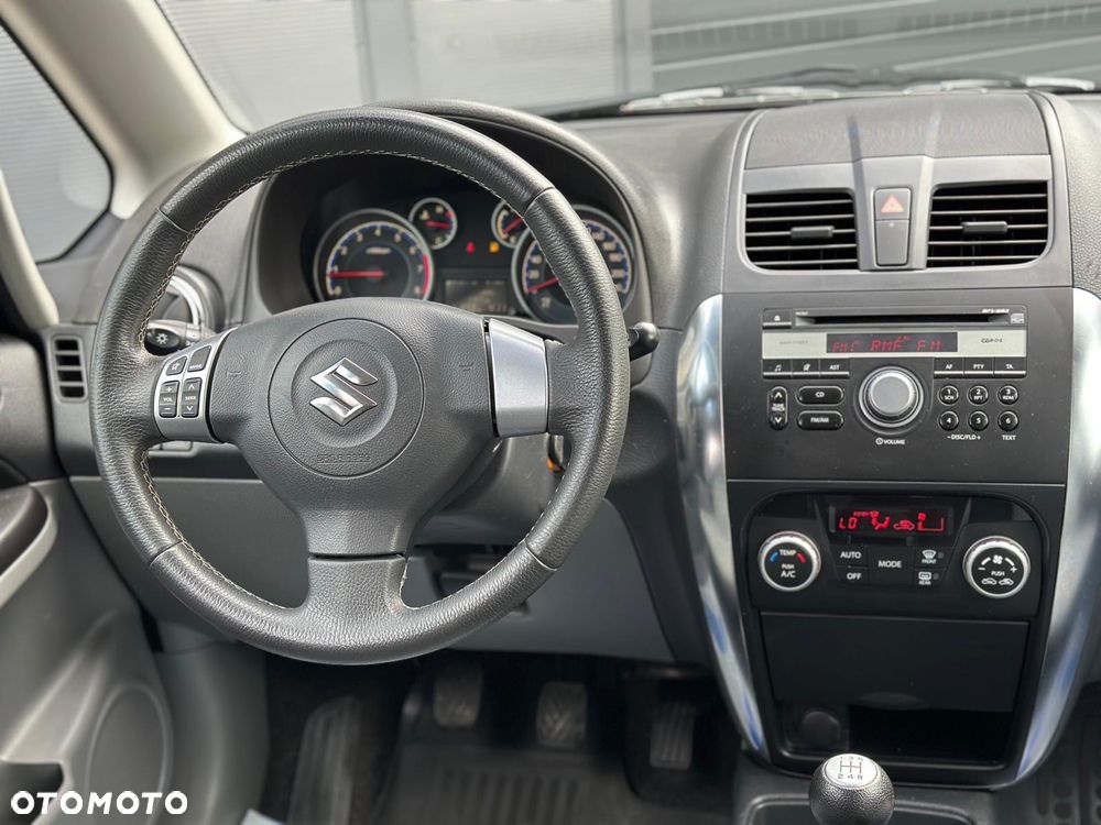 Suzuki SX4 1.6 VVT 4x4 Style - 6