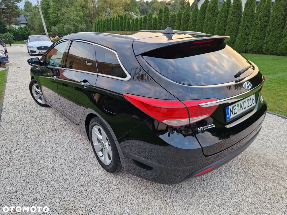 Hyundai i40 i40cw 1.7 CRDi Automatik Fifa World Cup Edition - 25