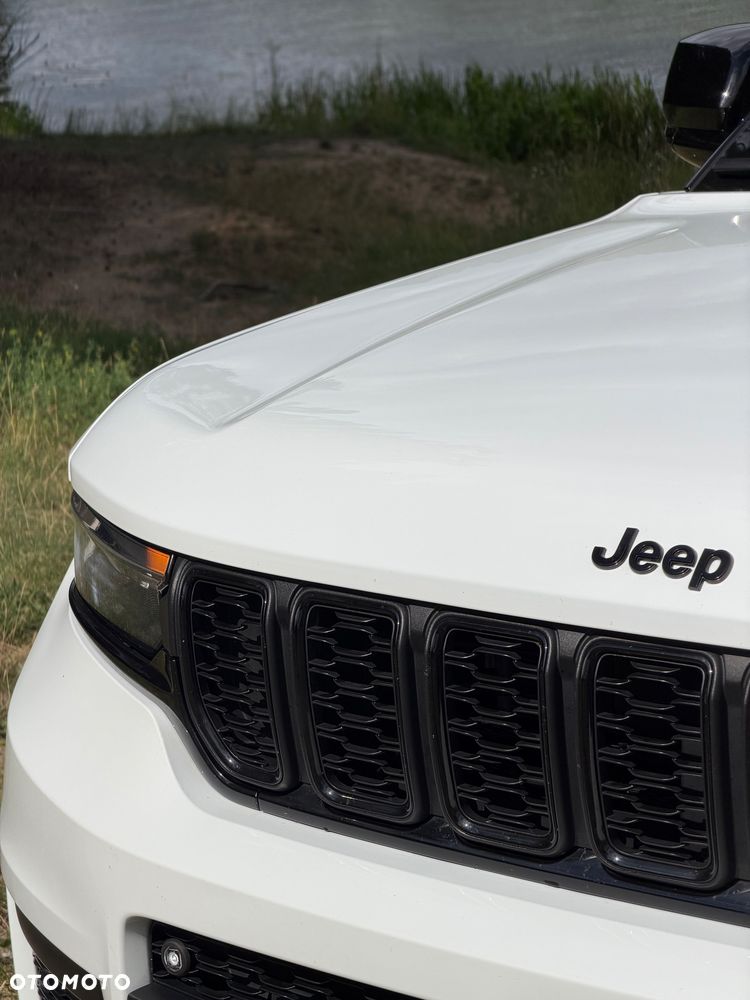 Jeep Grand Cherokee - 13