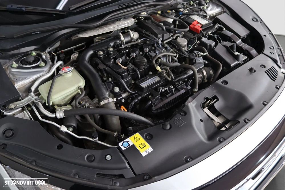 Honda Civic 1.0 i-VTEC Elegance CVT - 20