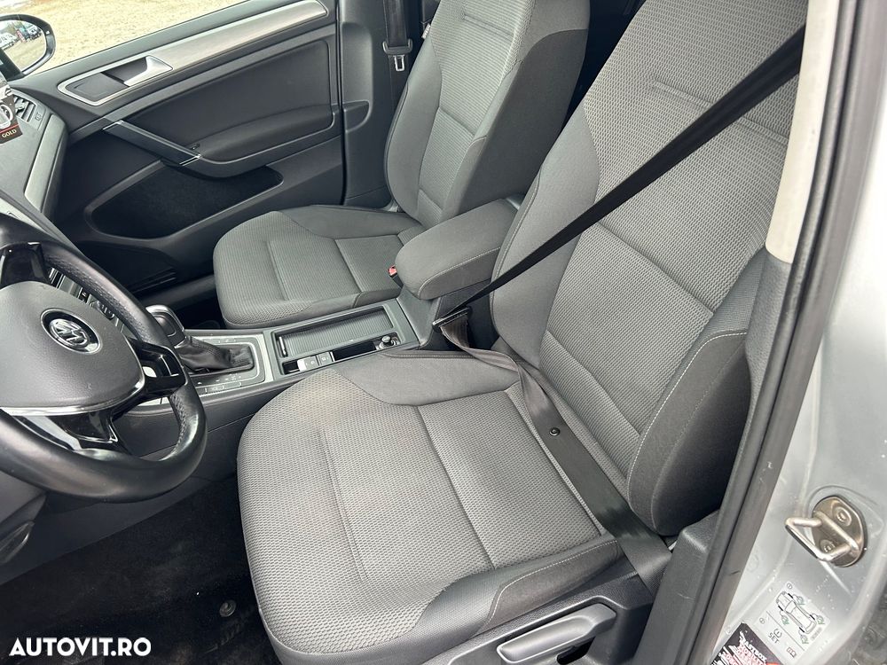 Volkswagen Golf 1.6 TDI DPF DSG BlueMotion Technology Comfortline - 6