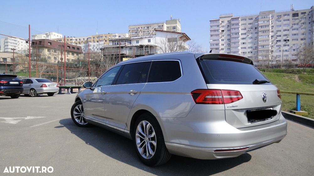 Volkswagen Passat 2.0 TDI (BlueMotion Technology) Highline - 10