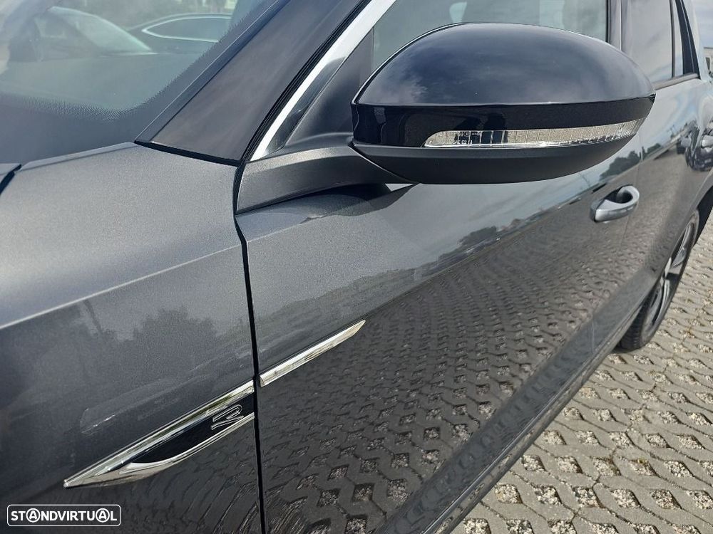 VW T-Roc 1.5 TSI R-Line DSG - 36