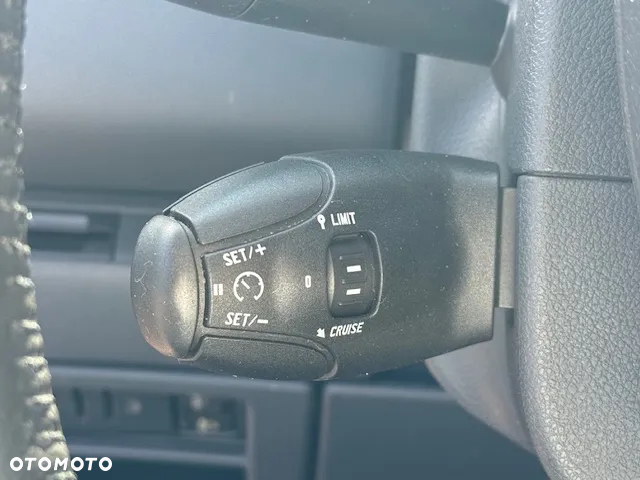 Peugeot 3008 1.6 Premium - 12