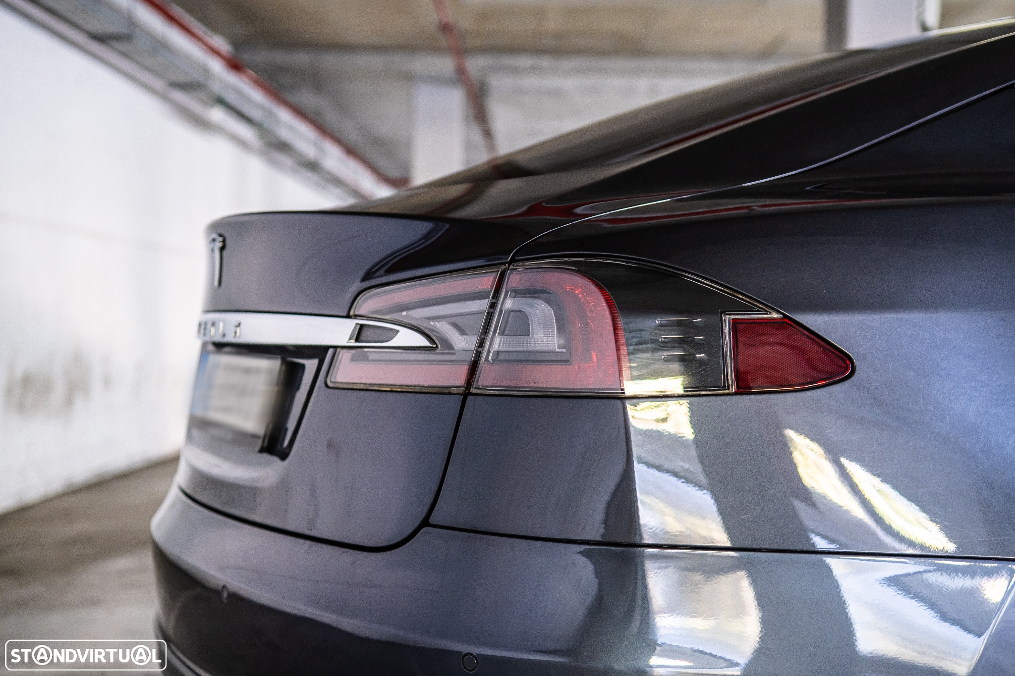Tesla Model S 85 - 5