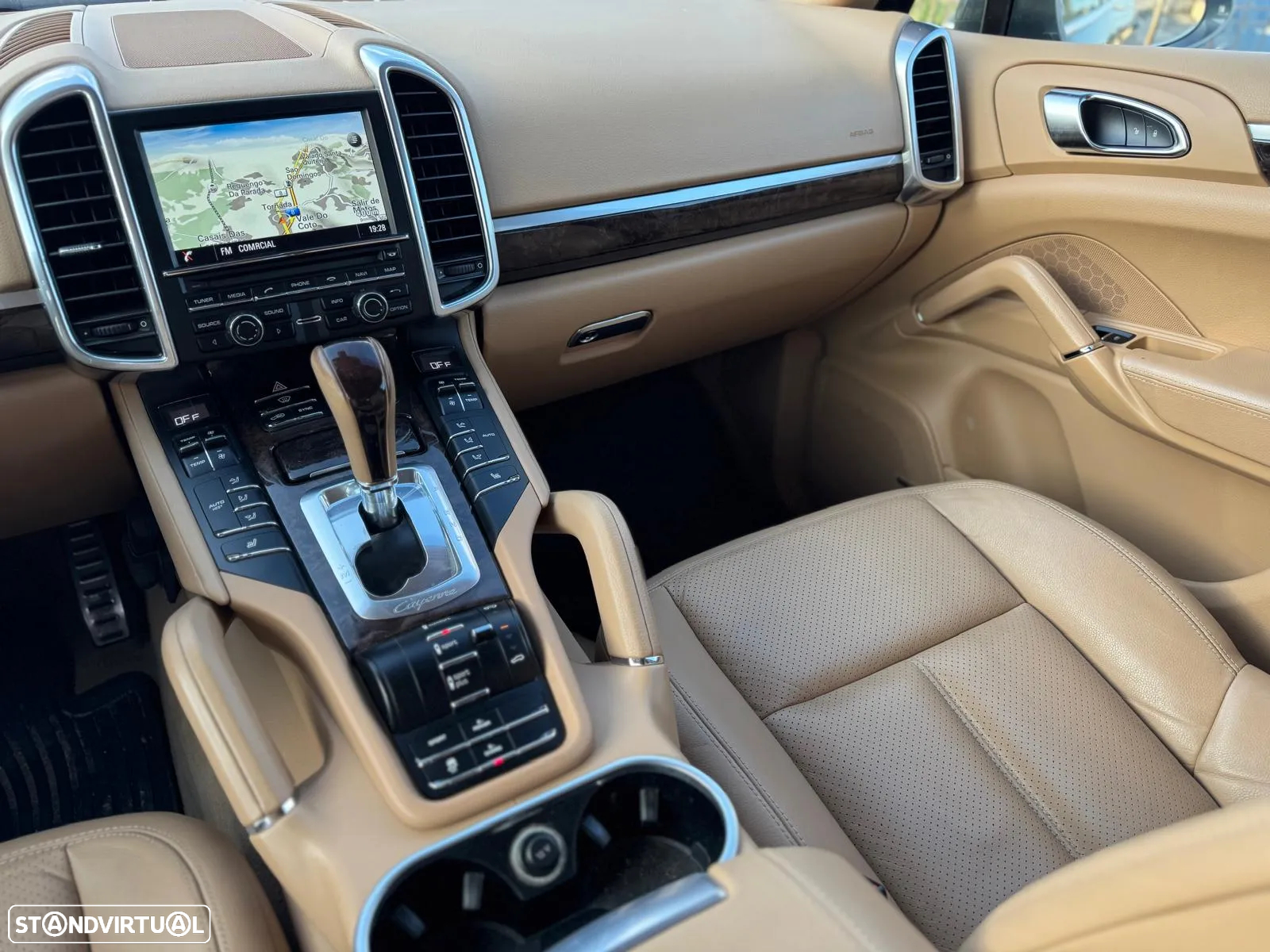 Porsche Cayenne S E-Hybrid - 16