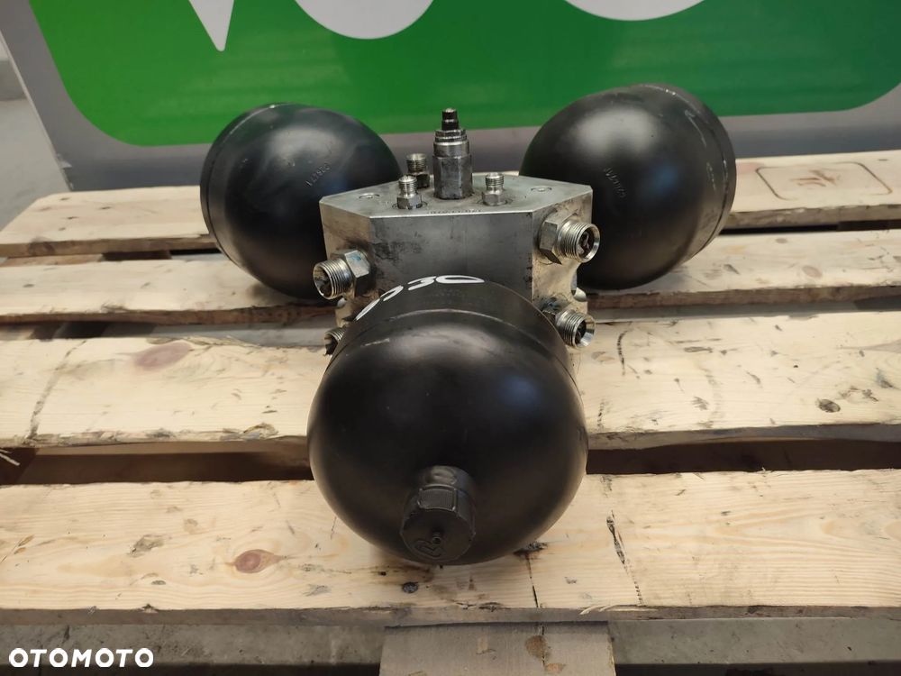 Blok hydrauliczny JCB Fastrac 8330 (401J4454) - 7