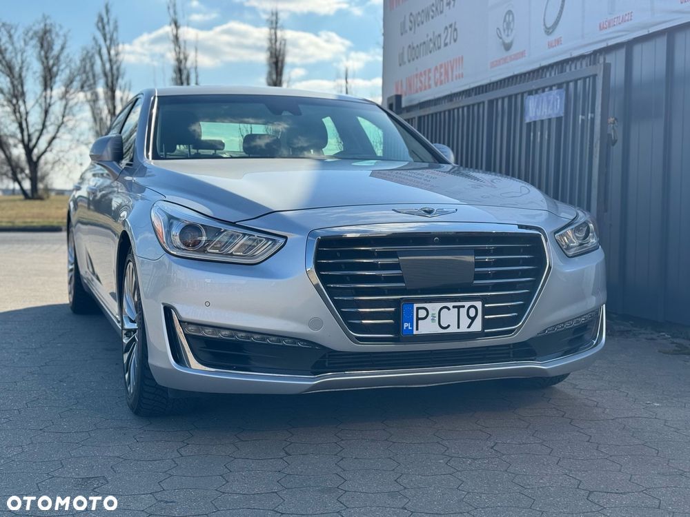 Genesis G90 - 21