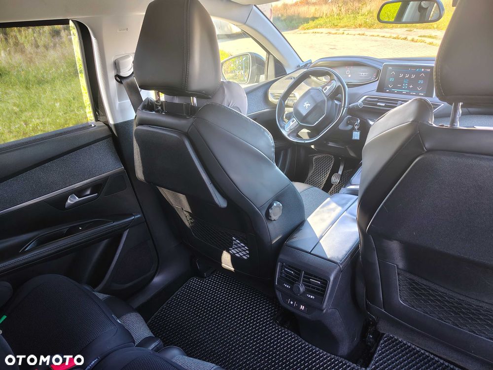 Peugeot 5008 - 2