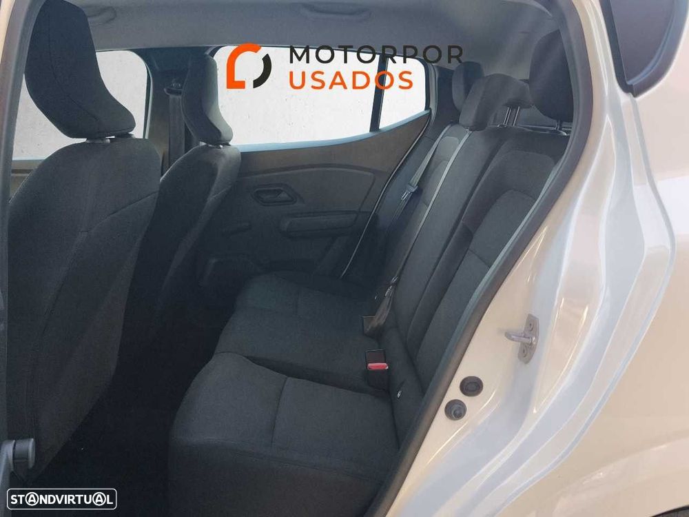 Dacia Sandero 1.0 SCe Essential — fotografia 11