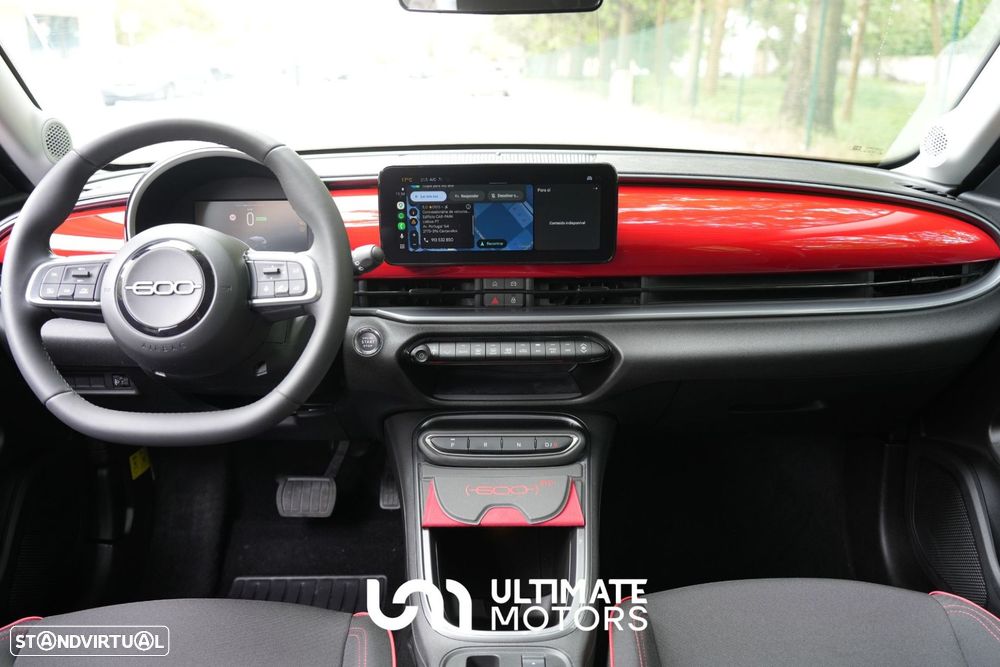 Fiat 600e 54 kWh (RED) - 17