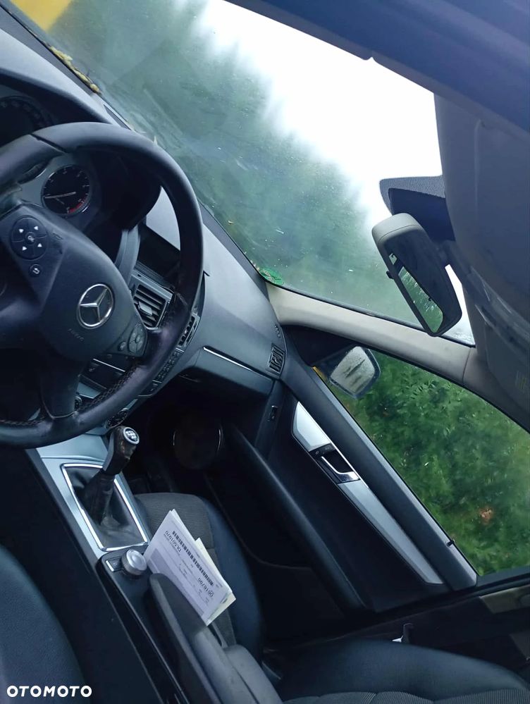 Mercedes-Benz Klasa C 200 T CDI DPF Avantgarde - 5