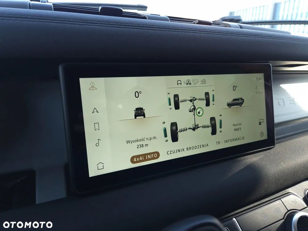 Land Rover Defender - 20