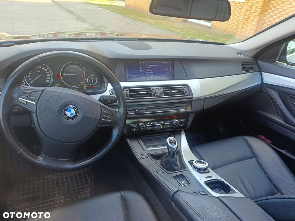 BMW Seria 5 520d Blue Performance - 14