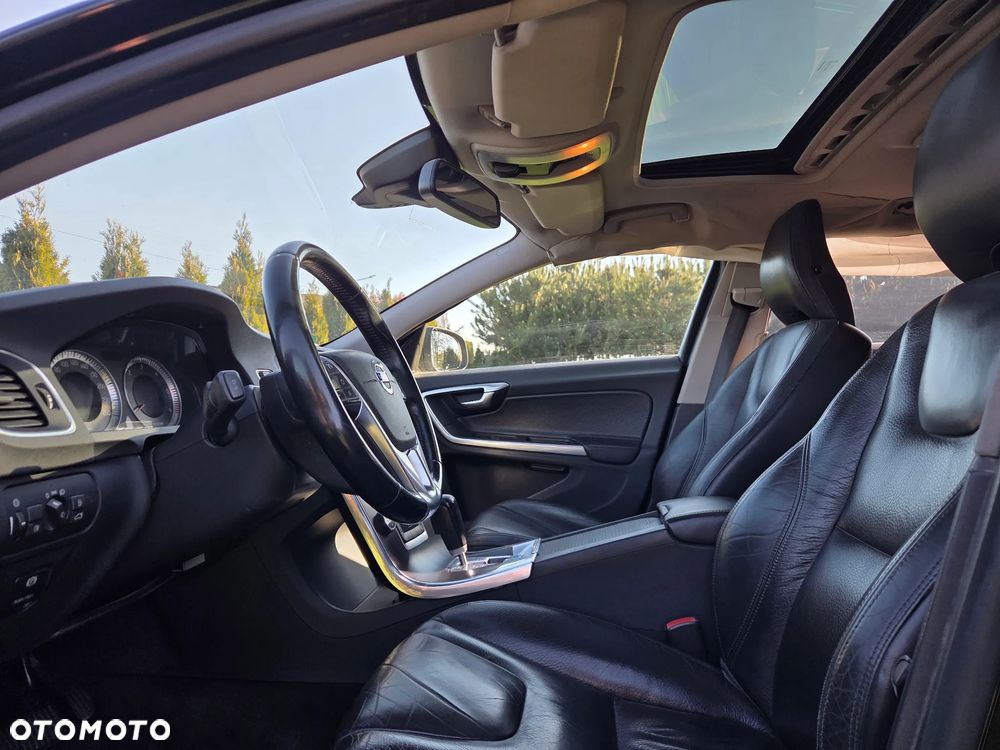 Volvo V60 - 11
