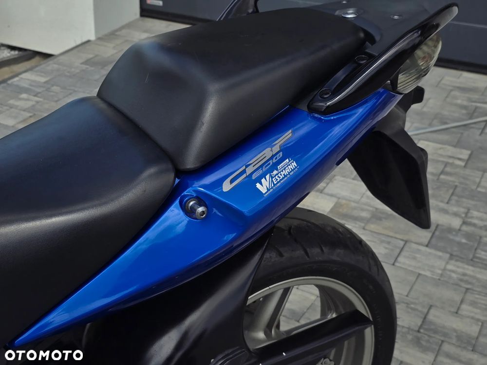 Honda CBF - 23