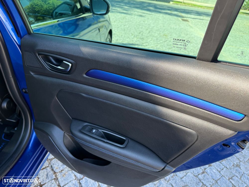 Renault Mégane Sport Tourer 1.6 dCi GT Line - 32